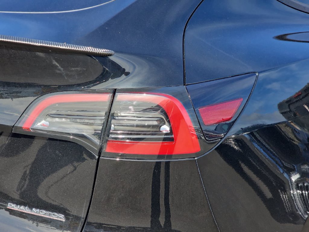 Used 2022 Tesla Model Y Performance AWD/4WD image 42