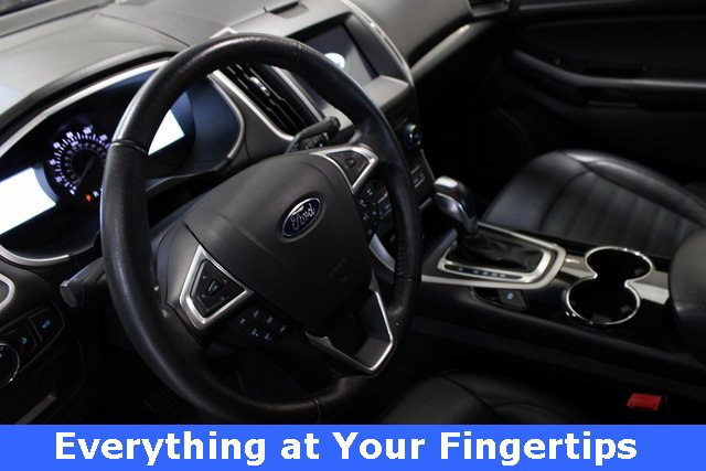 Used 2022 Ford Escape SE w/ Cold Weather Package image 2