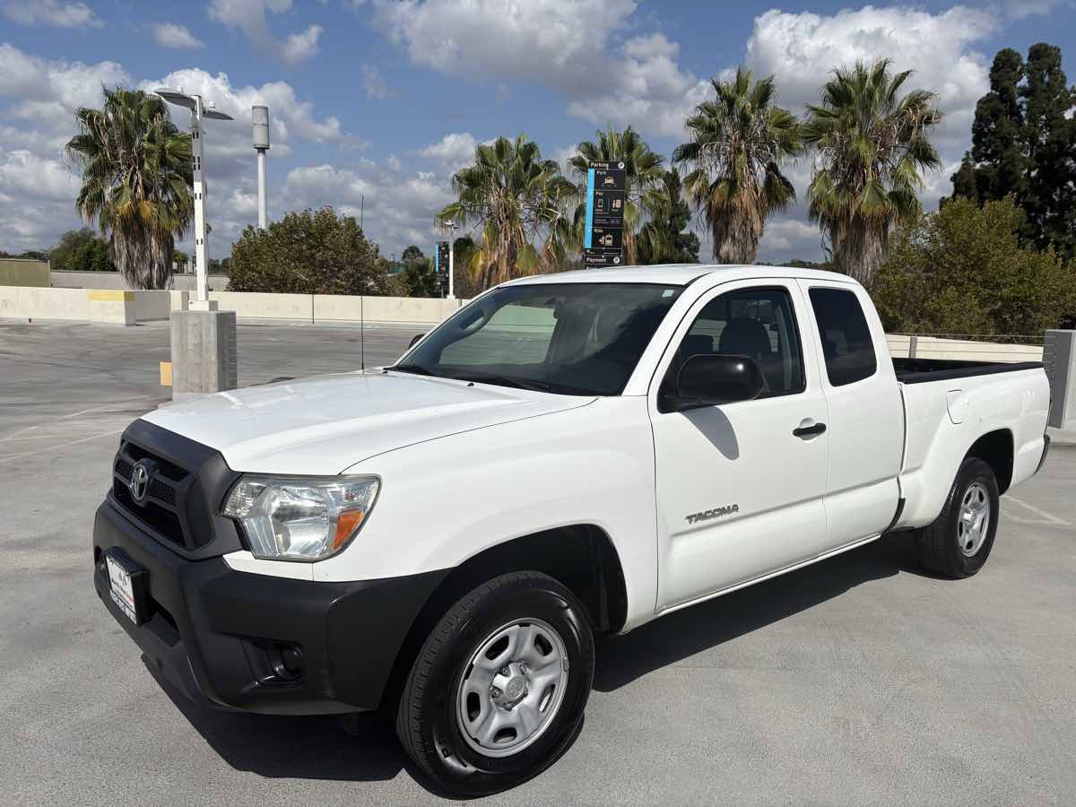Used 2015 Toyota Tacoma 2WD Access Cab image 2