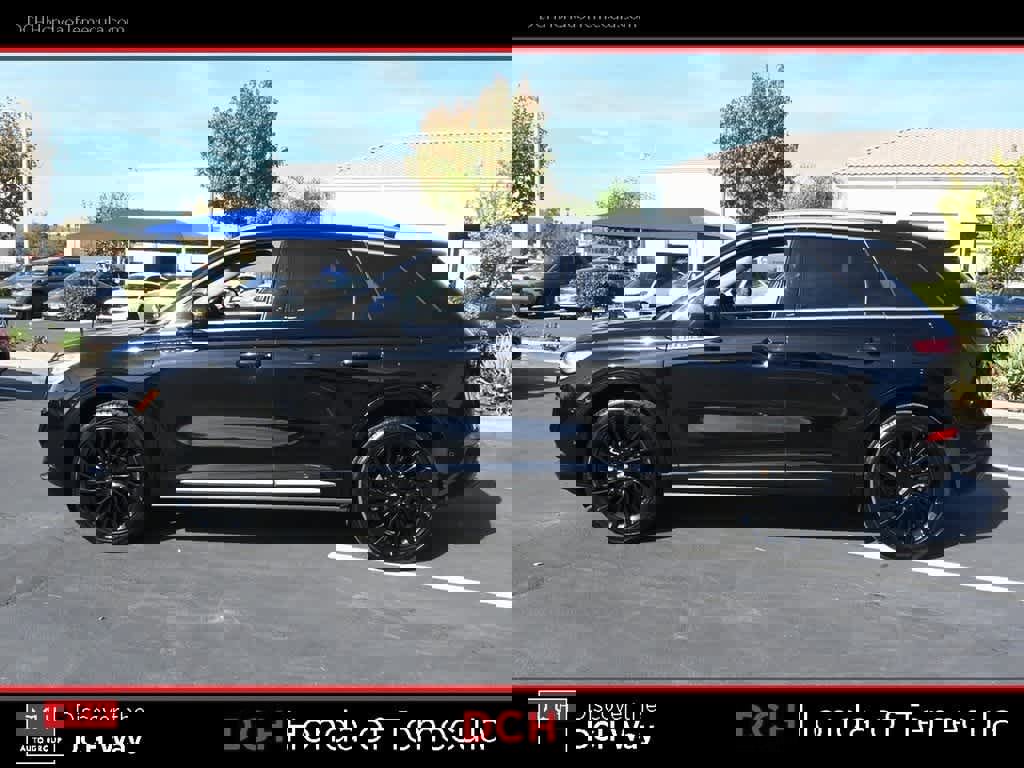 Used 2021 Lincoln Corsair Reserve w/ Equipment Group 201A image 4