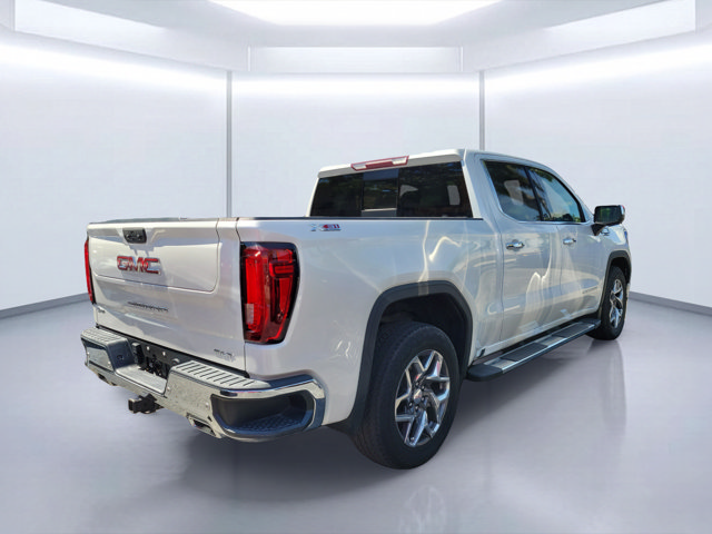 Used 2023 GMC Sierra 1500 SLT w/ SLT Premium Plus Package AWD/4WD image 4
