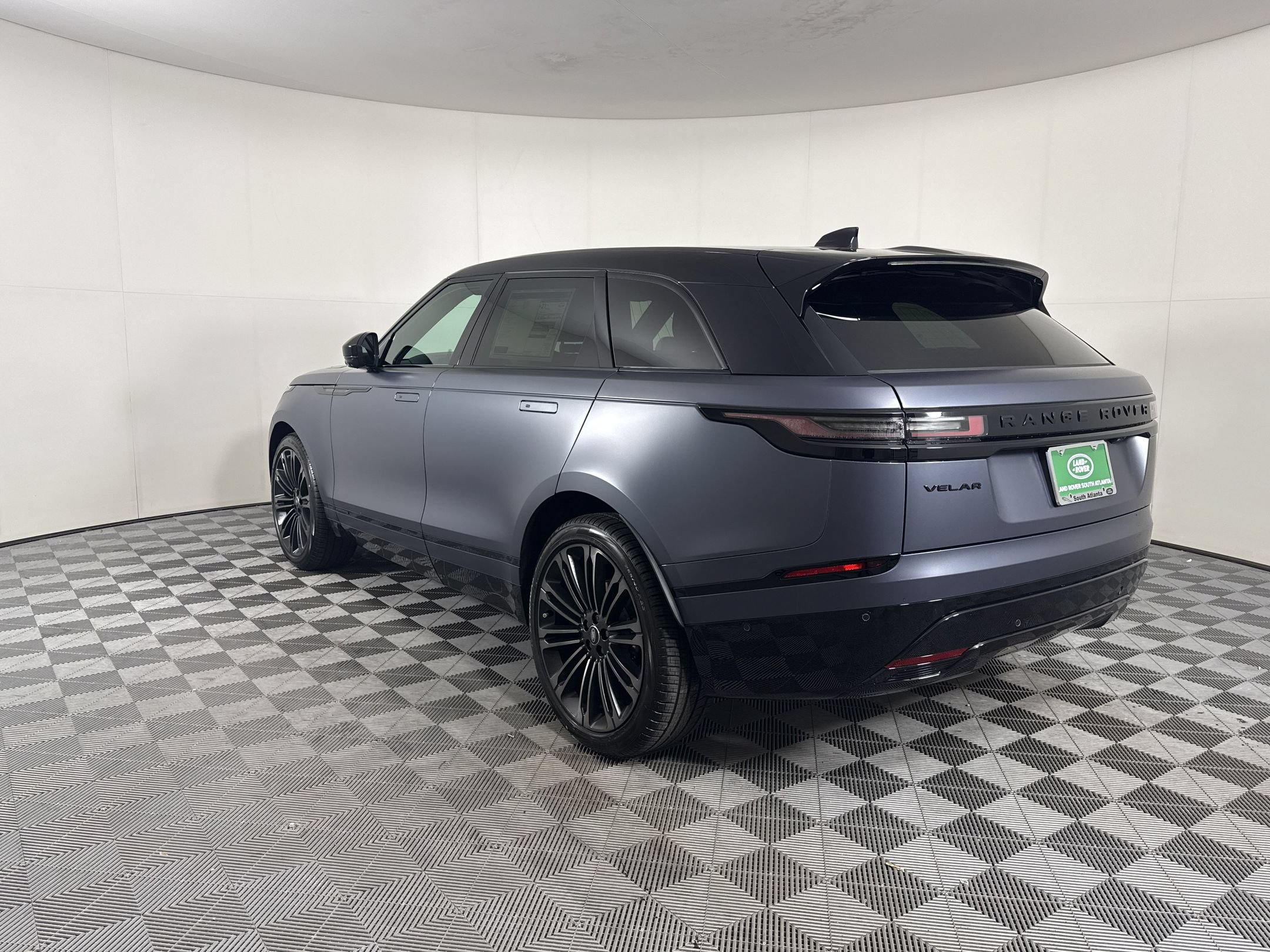 New 2026 Land Rover Range Rover Velar Belgravia AWD/4WD image 3