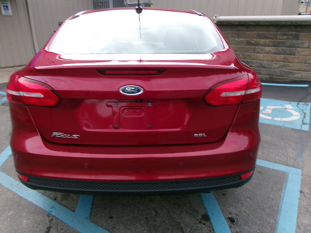 Used 2017 Ford Focus SEL image 5