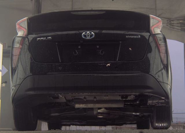 Used 2017 Toyota Prius Three w/ Advanced Technology Package FWD image 5