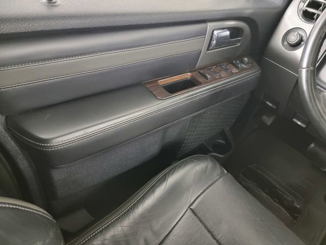 Used 2016 Ford Expedition EL Platinum image 31