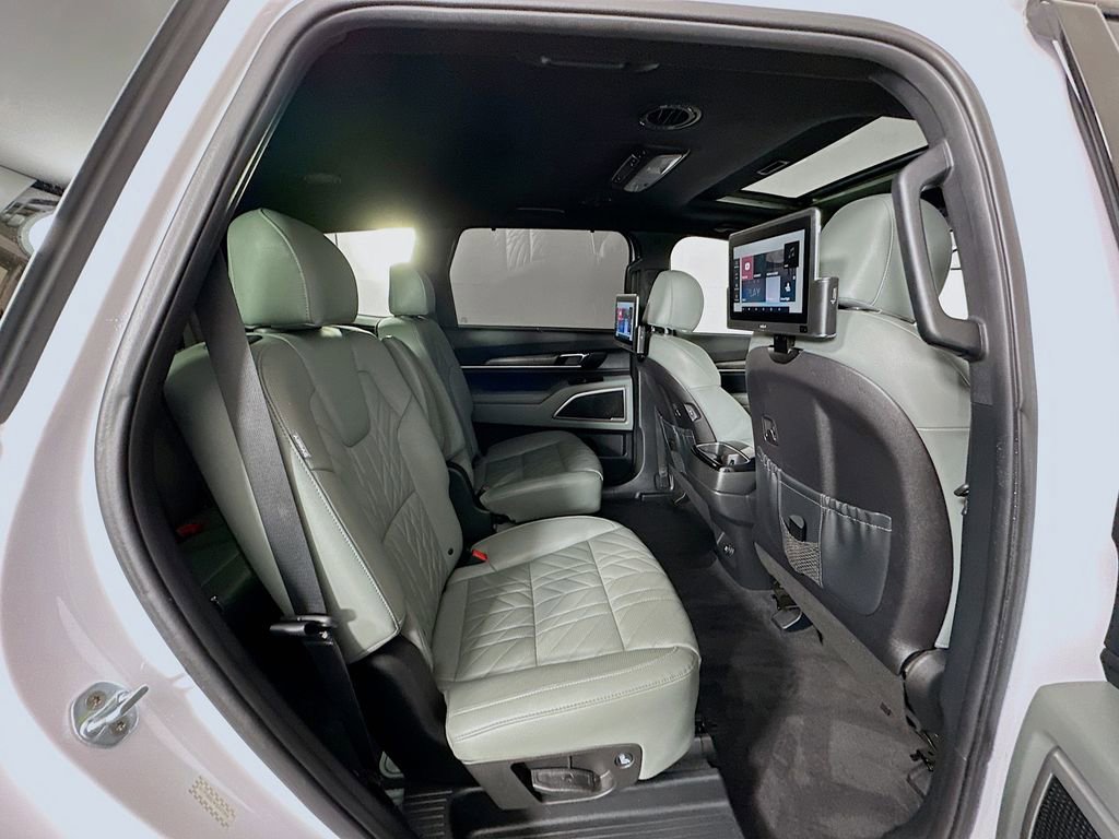 Used 2023 Kia Telluride EX X-Line image 30