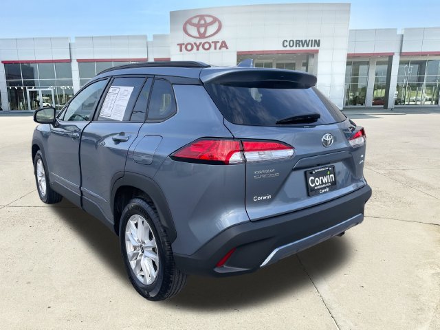 Used 2024 Toyota Corolla Cross LE AWD/4WD image 3