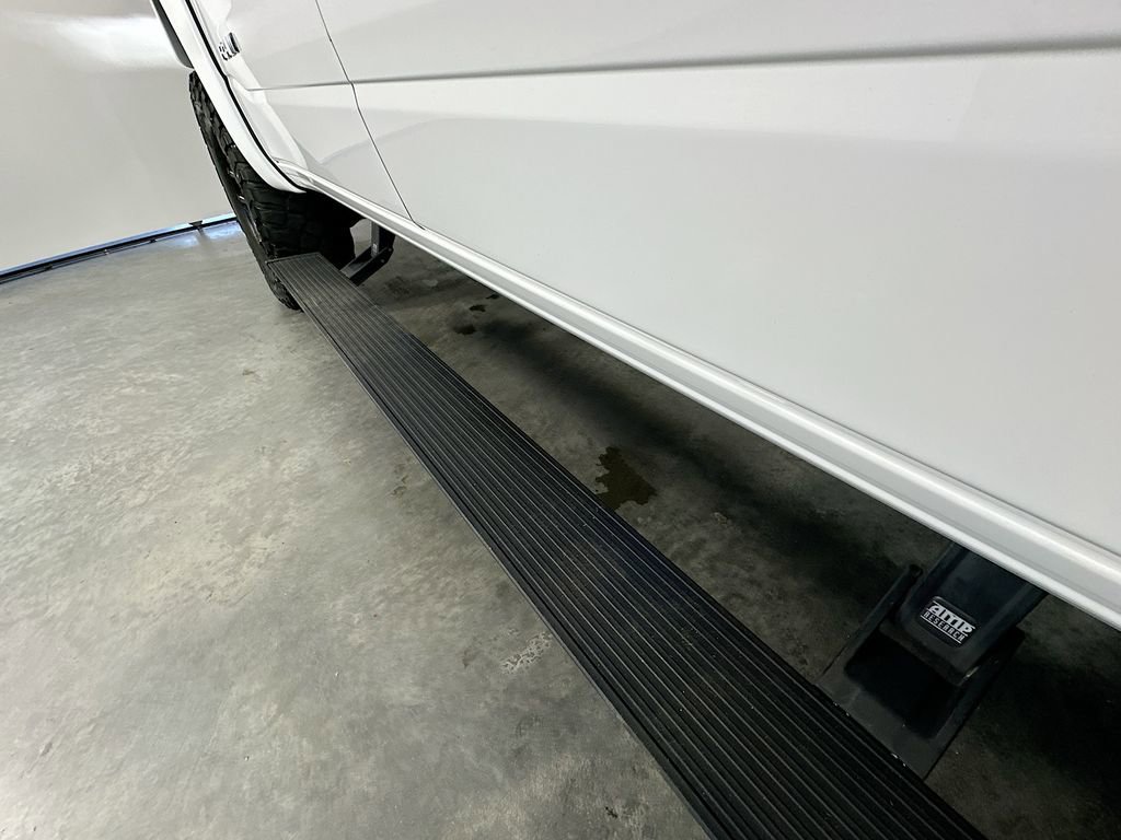 Used 2022 RAM 1500 Laramie AWD/4WD image 39