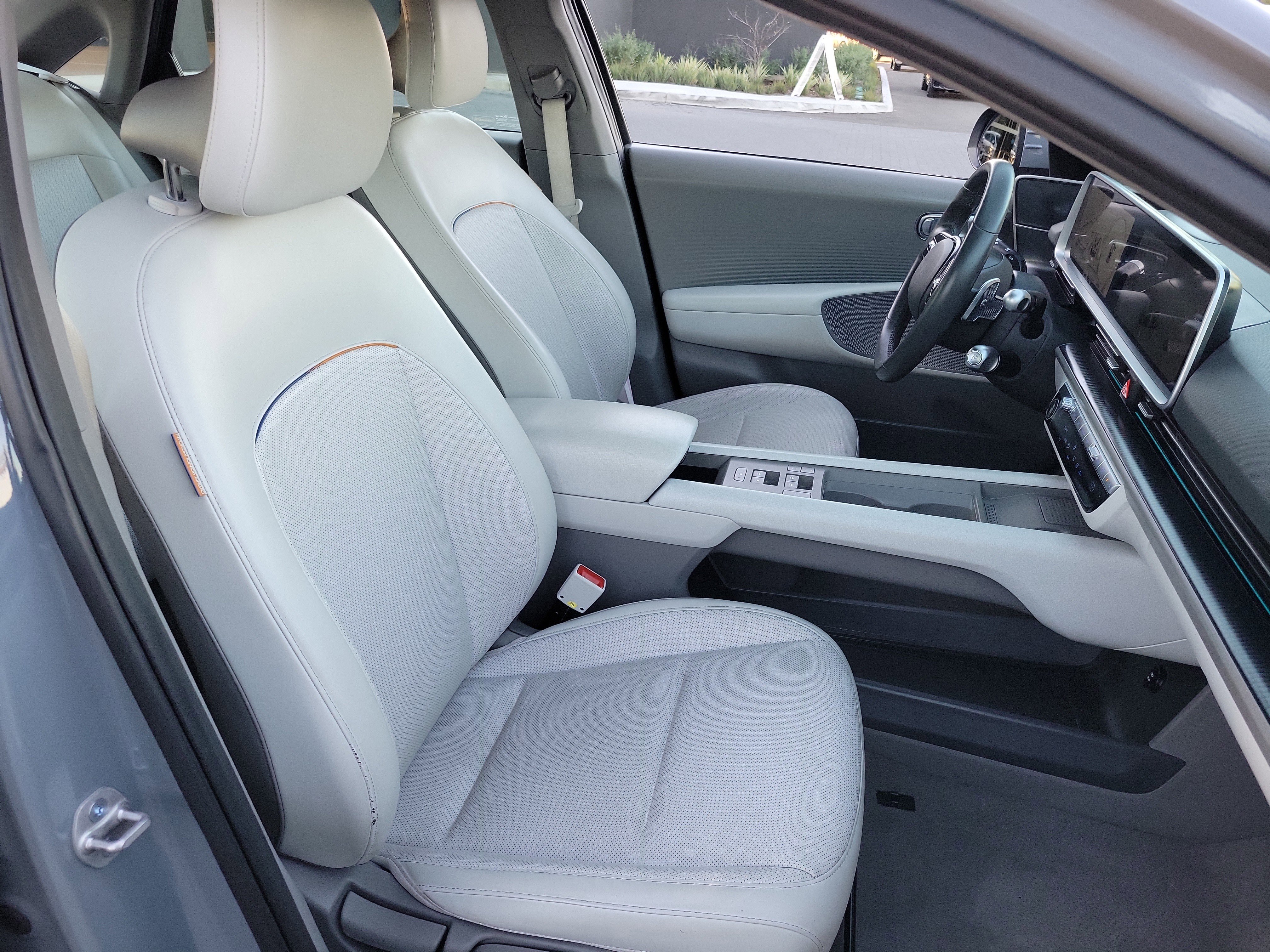 Used 2023 Hyundai Ioniq 6 SEL image 21