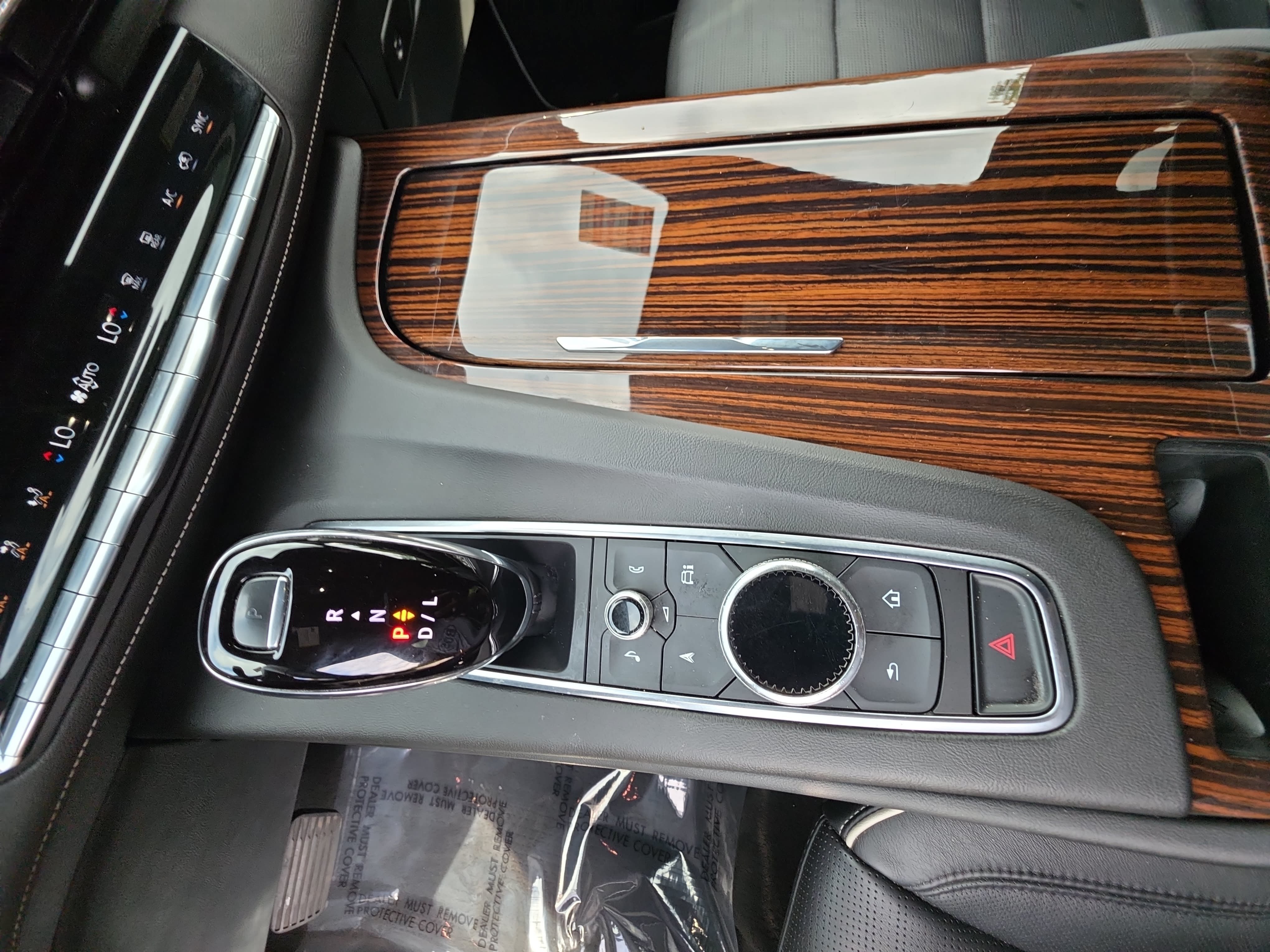 Used 2022 Cadillac Escalade Premium Luxury w/ LPO, Radiant Package AWD/4WD image 26