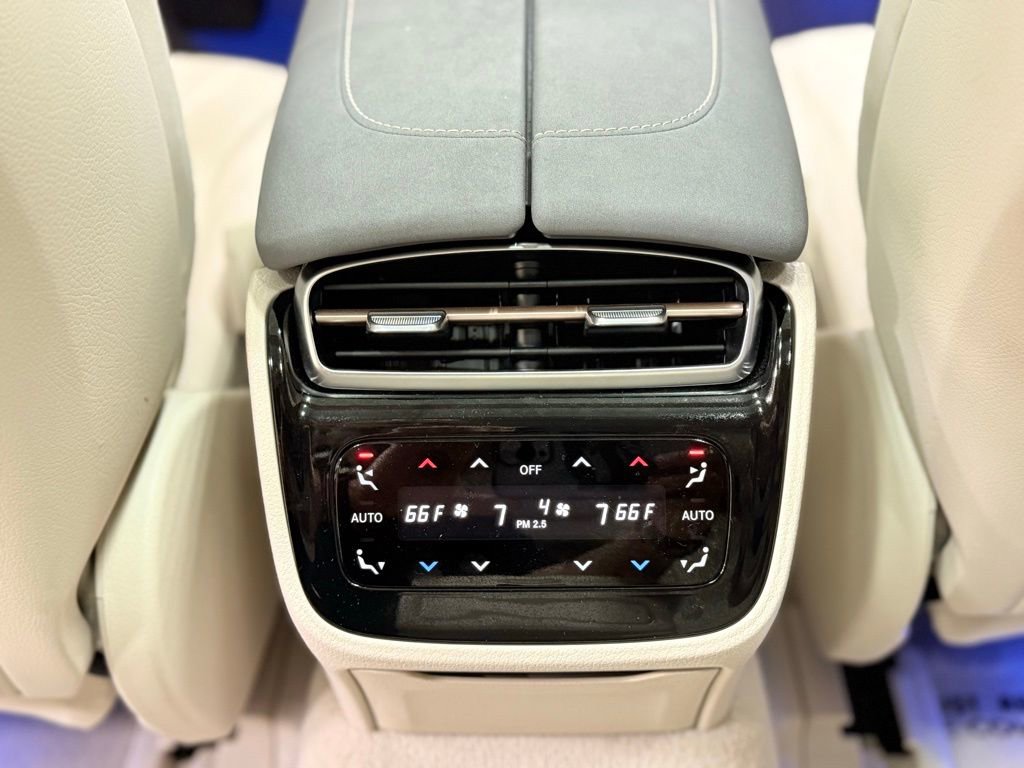 Used 2023 Mercedes-Benz EQS 580 4MATIC Sedan image 38