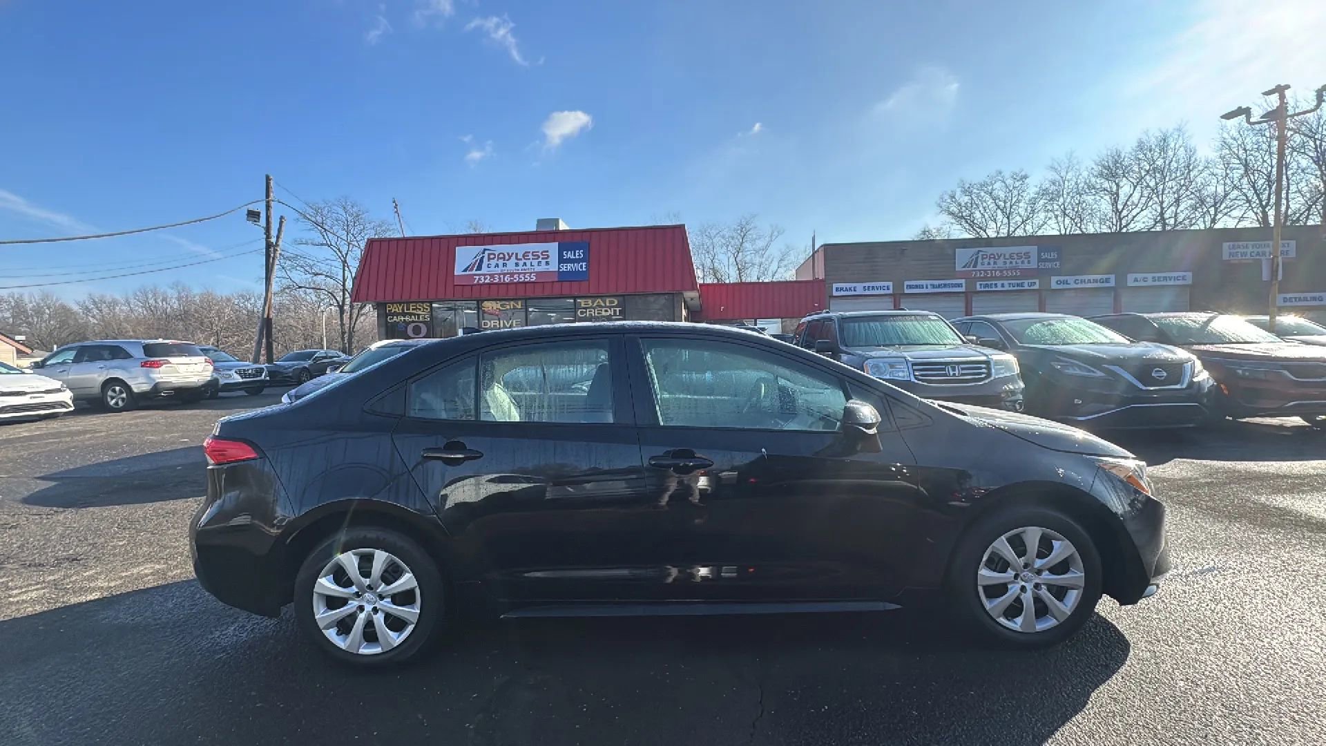 Used 2025 Toyota Corolla LE image 4