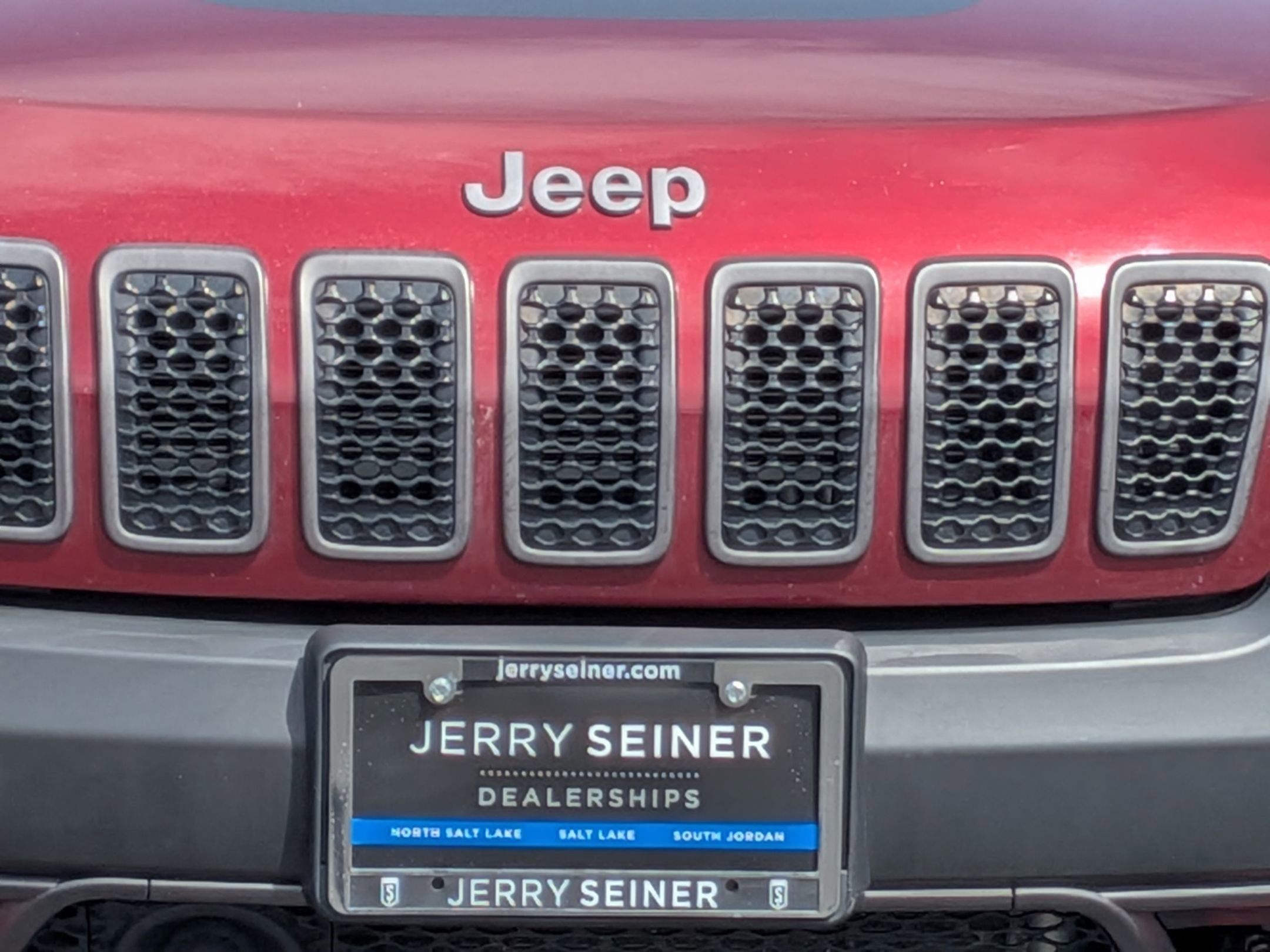 Used 2021 Jeep Cherokee Trailhawk image 10