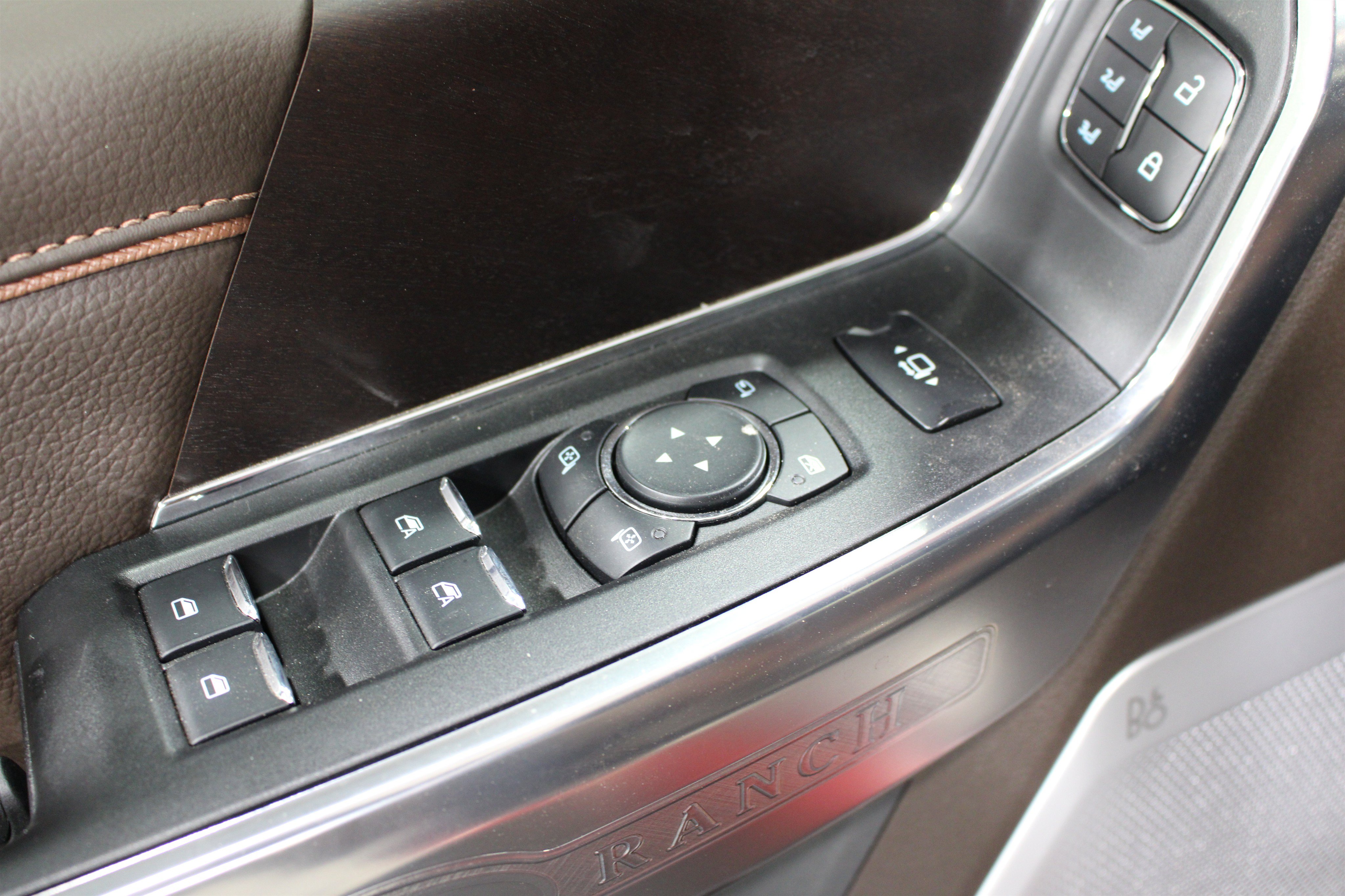 Used 2026 Ford F250 King Ranch w/ Chrome Package AWD/4WD image 7