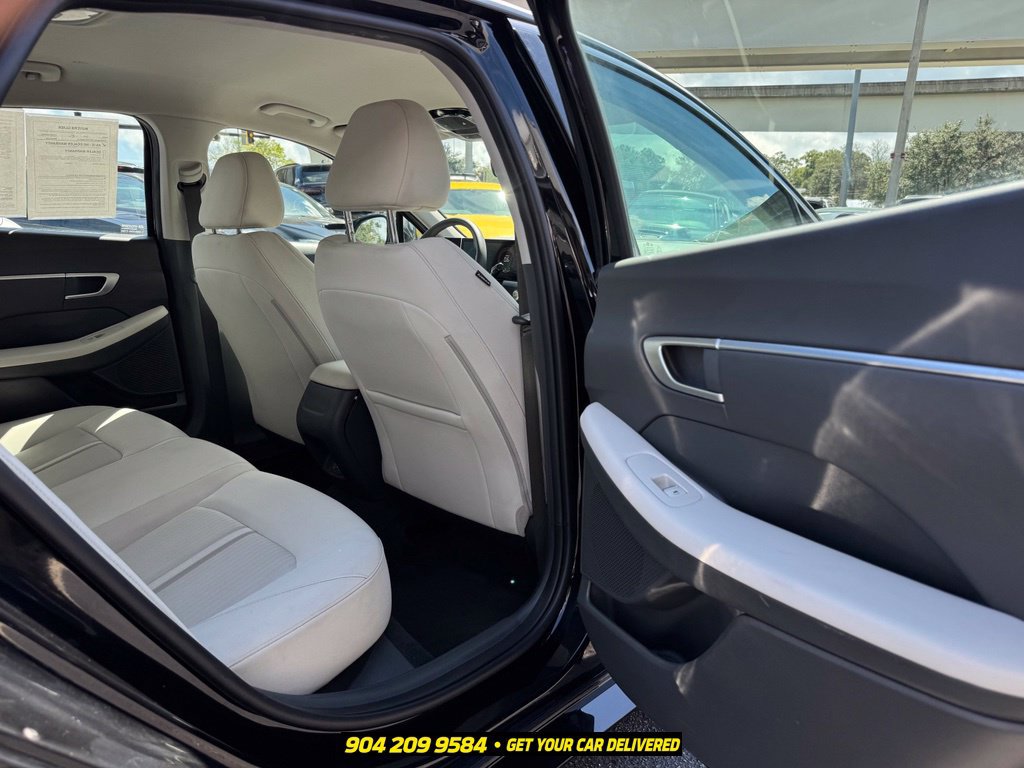Used 2025 Hyundai Sonata SEL FWD image 31