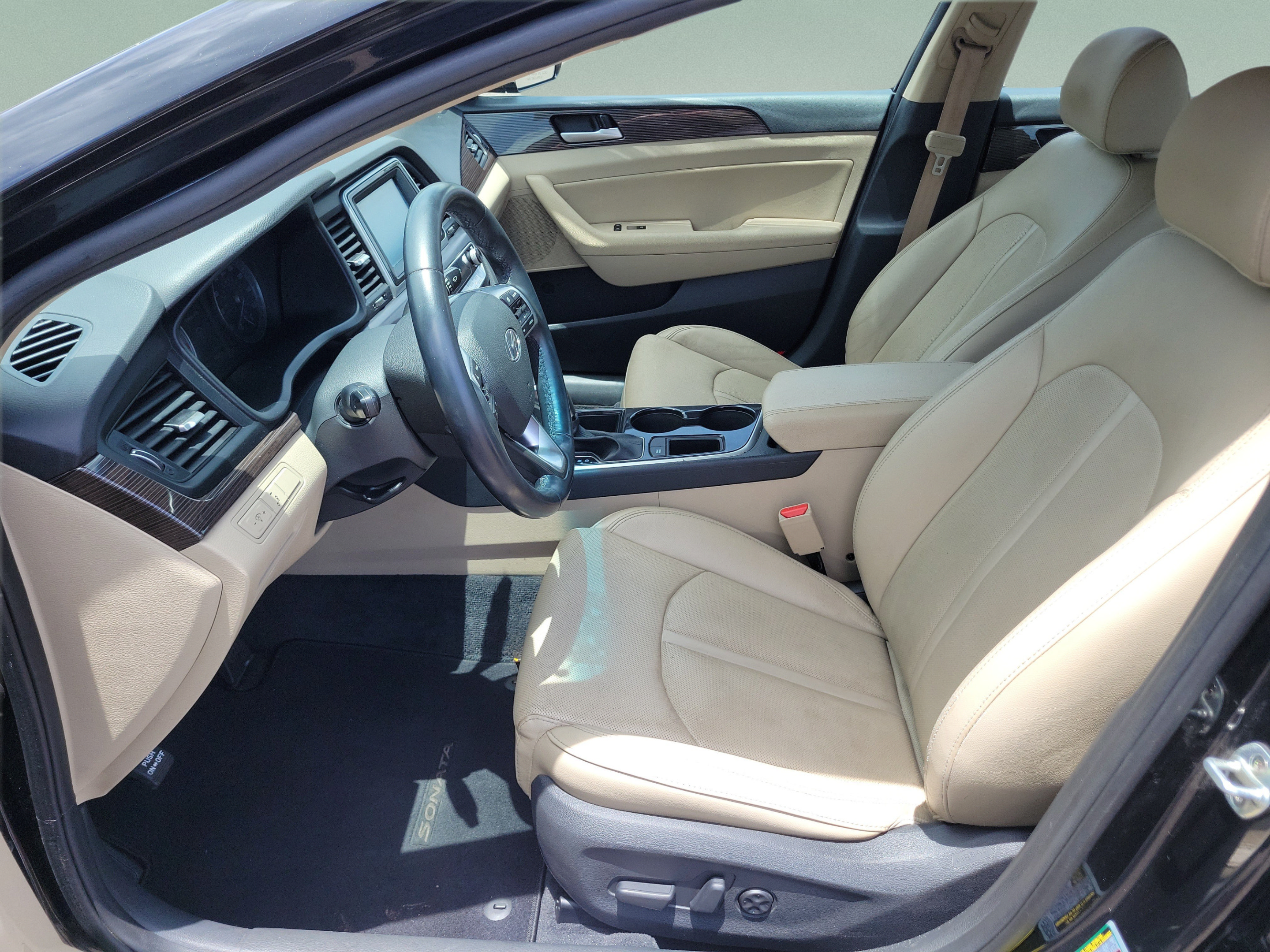 Used 2018 Hyundai Sonata Limited FWD image 25