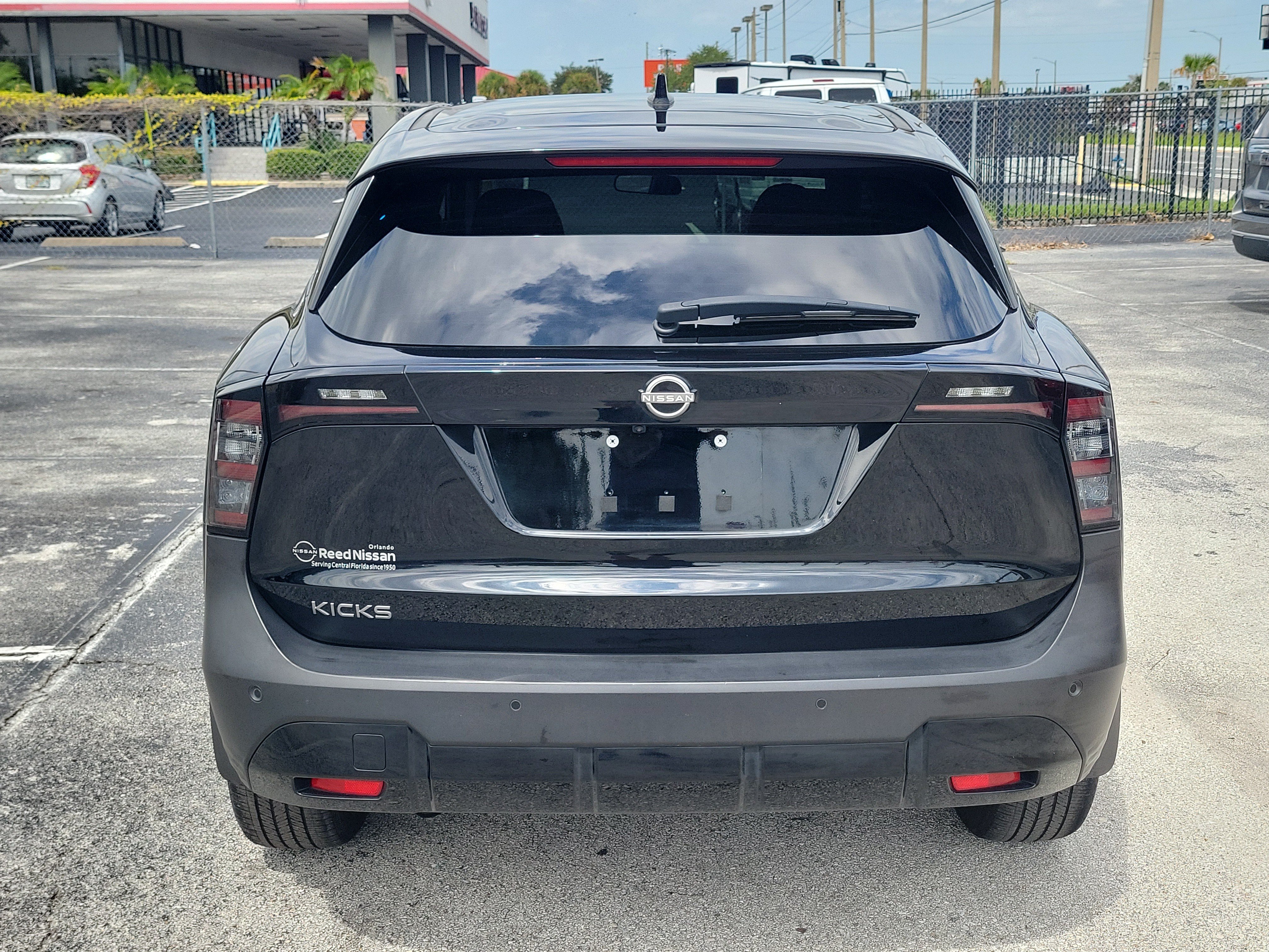Certified 2025 Nissan Kicks SV w/ Charging Package FWD image 3