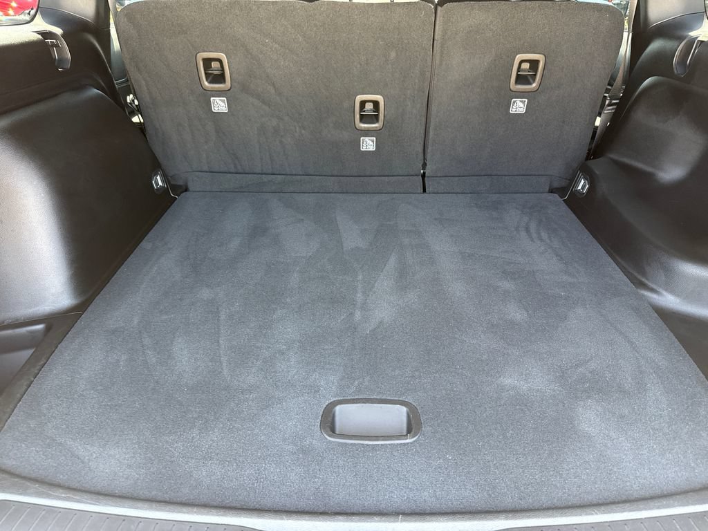 Used 2024 Jeep Grand Cherokee Altitude RWD image 10