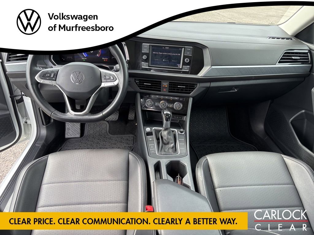 Certified 2023 Volkswagen Jetta SE w/ Panoramic Sunroof Package image 28