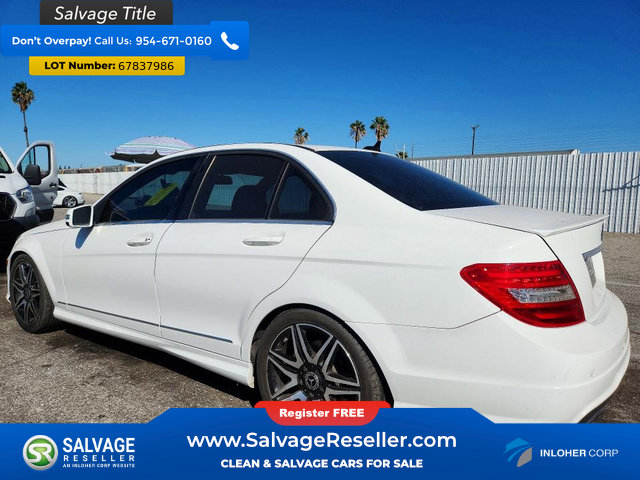 Used 2013 Mercedes-Benz C 250 Sedan image 3