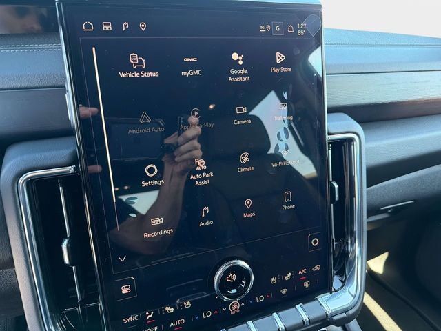 New 2026 GMC Yukon XL Denali w/ Denali Reserve Package image 25