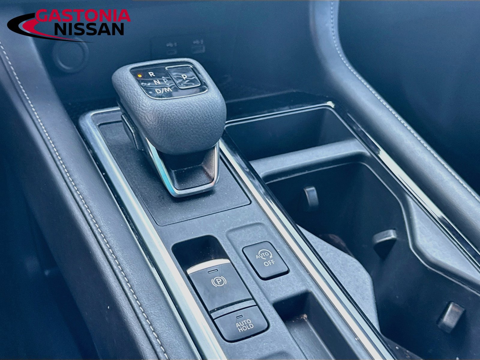 Used 2025 Nissan Pathfinder SV FWD image 21