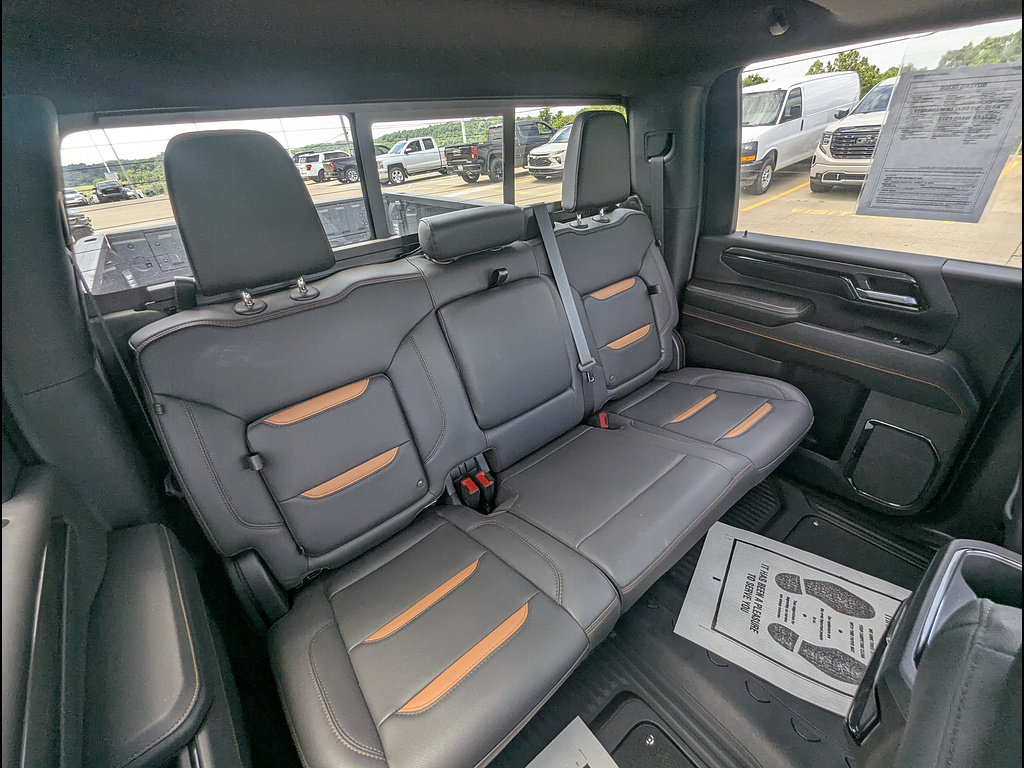 Used 2024 GMC Sierra 2500 AT4 w/ AT4 Premium Plus Package AWD/4WD image 22