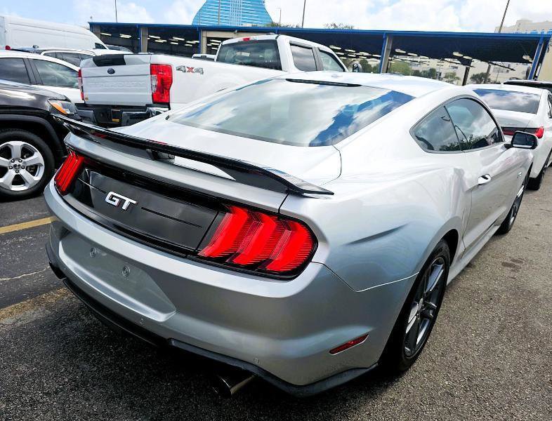 Used 2019 Ford Mustang GT Premium image 3