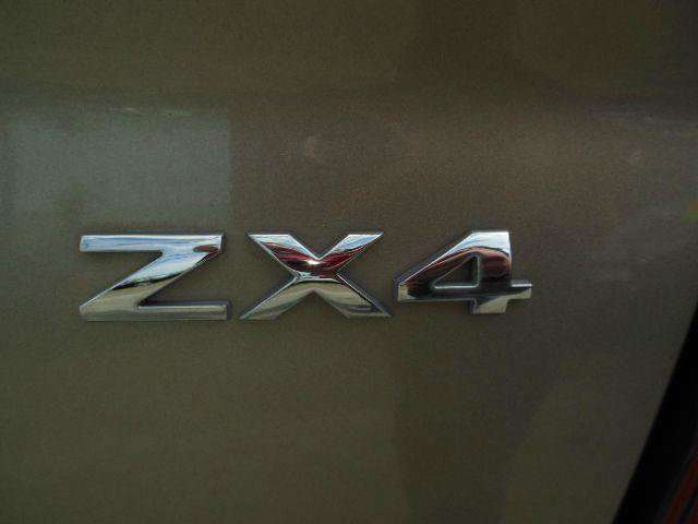 Used 2005 Ford Focus SE image 13