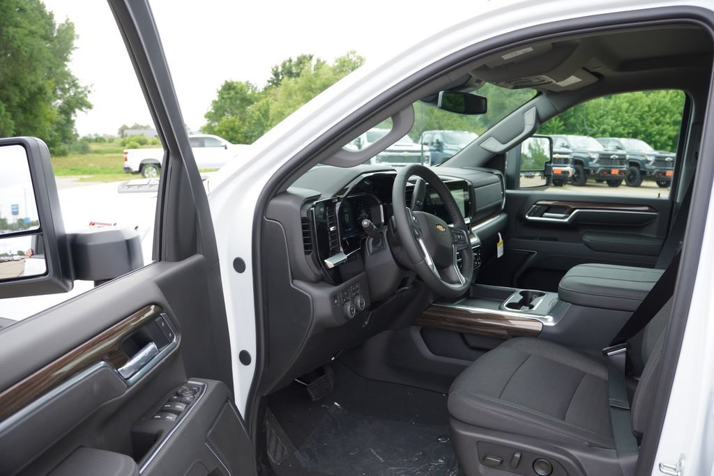 New 2026 Chevrolet Silverado 2500 LT w/ All Star Edition AWD/4WD image 10