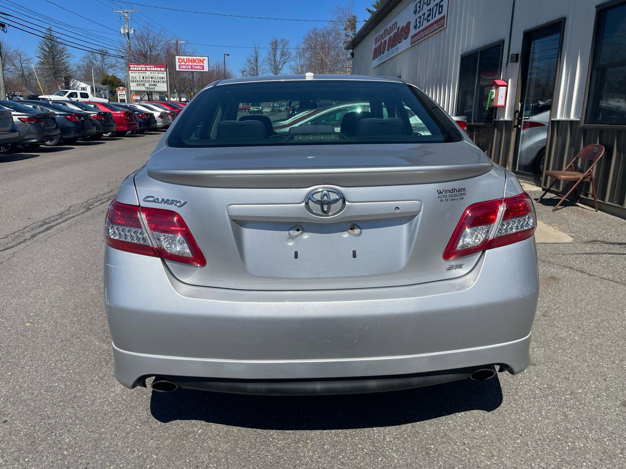 Used 2011 Toyota Camry SE w/ SE Extra-Value Pkg #1 FWD image 4