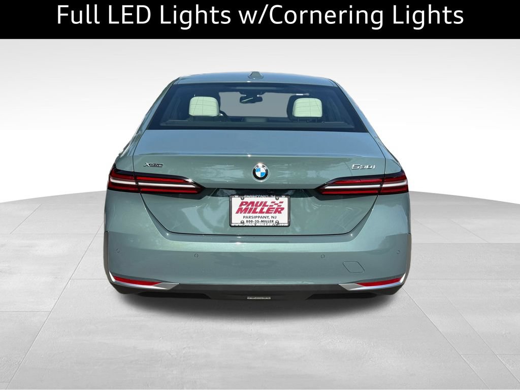 Used 2024 BMW 530i xDrive w/ Premium Package AWD/4WD image 7