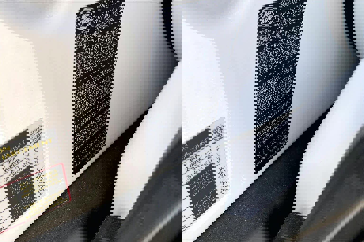 Used 2025 Land Rover Range Rover Velar Dynamic SE image 31