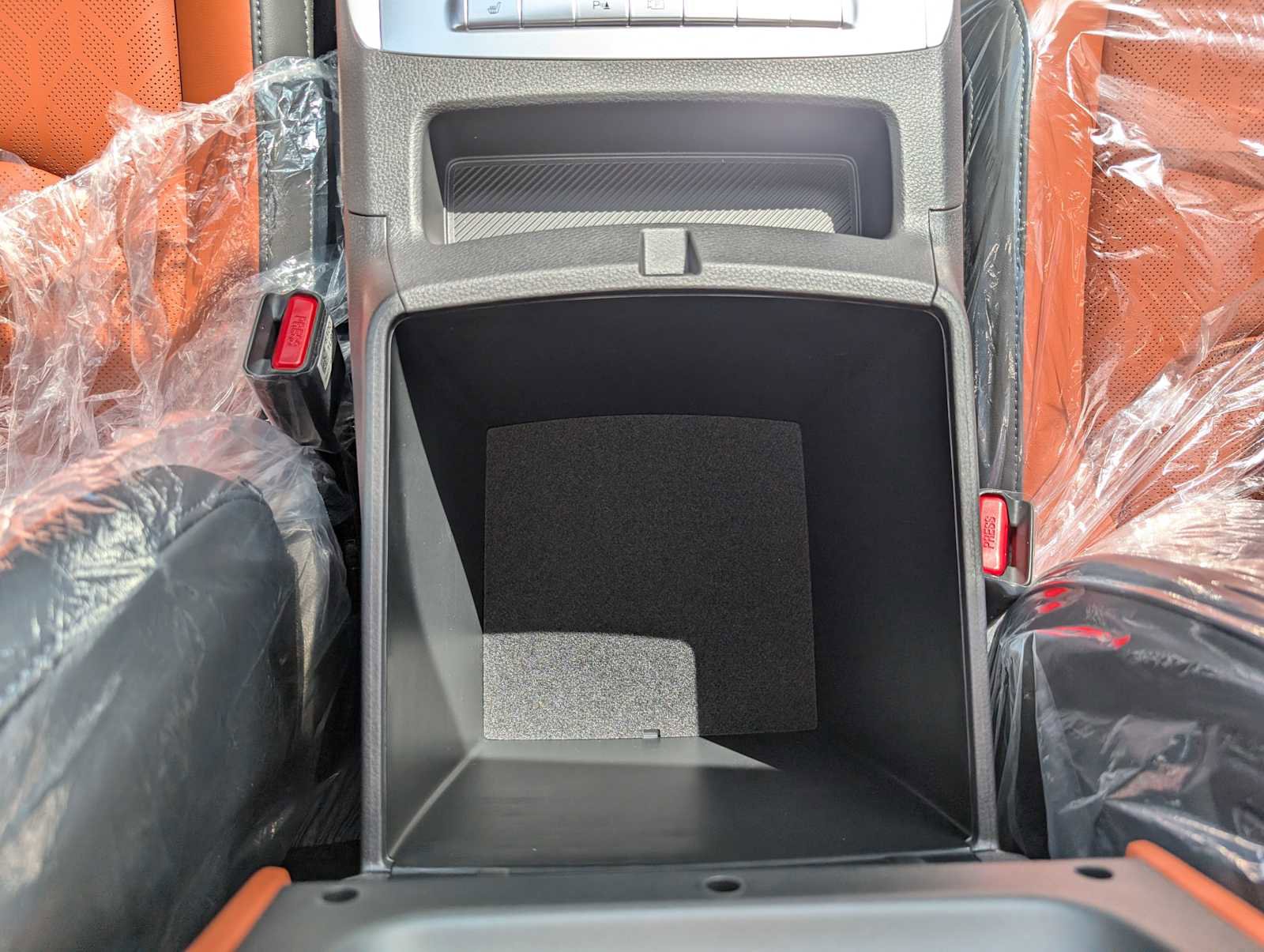 New 2026 Kia Carnival EX image 14