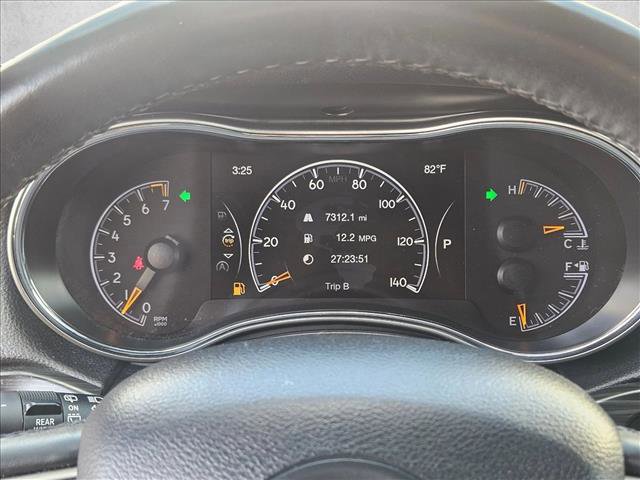 Used 2019 Jeep Grand Cherokee Altitude image 10