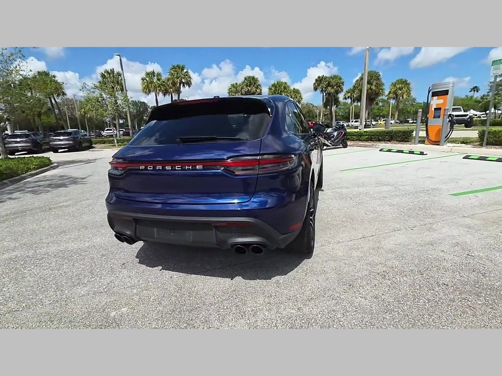 Used 2024 Porsche Macan w/ Premium Plus Package AWD/4WD image 37