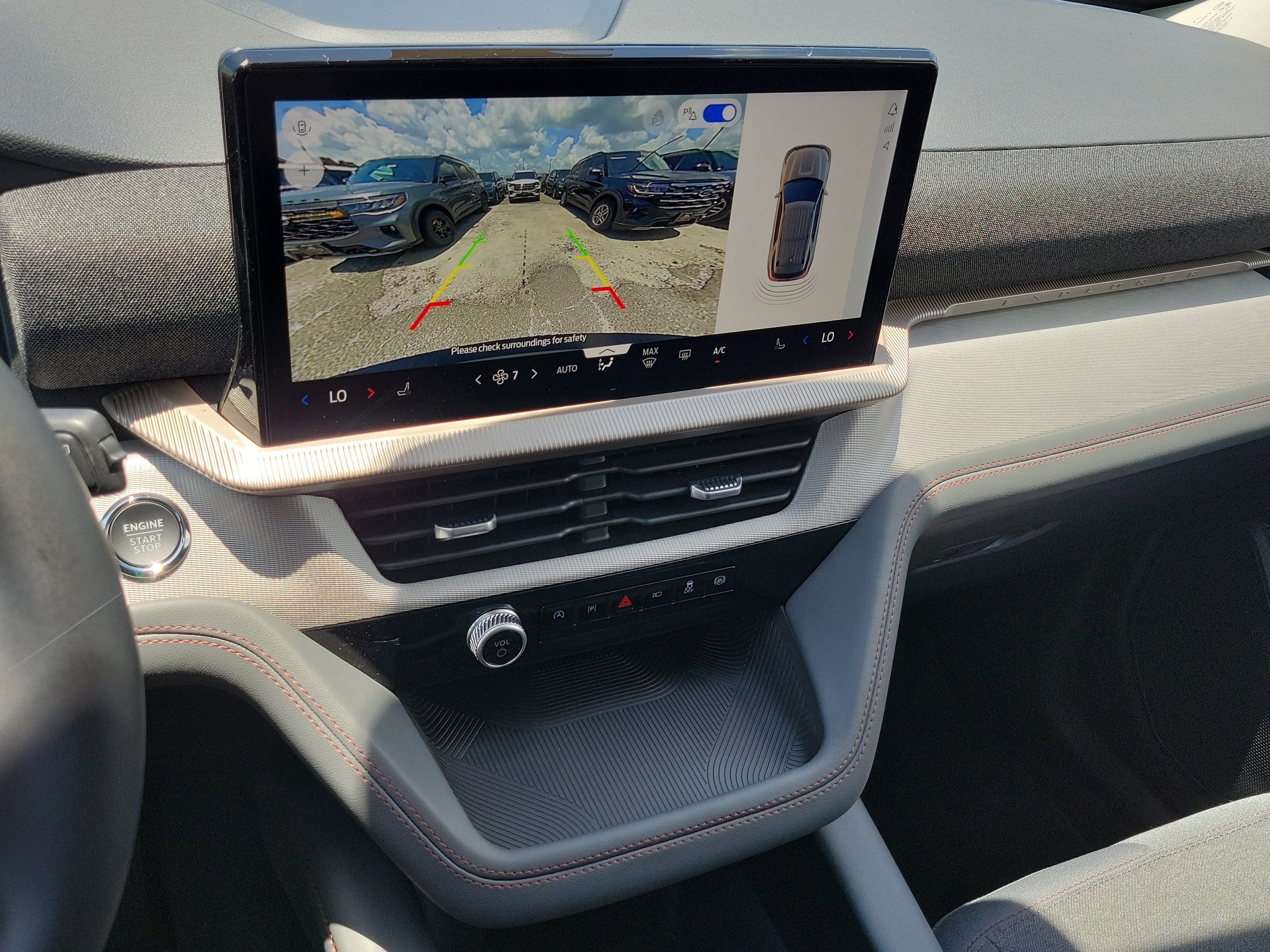 New 2026 Ford Explorer Active RWD image 20