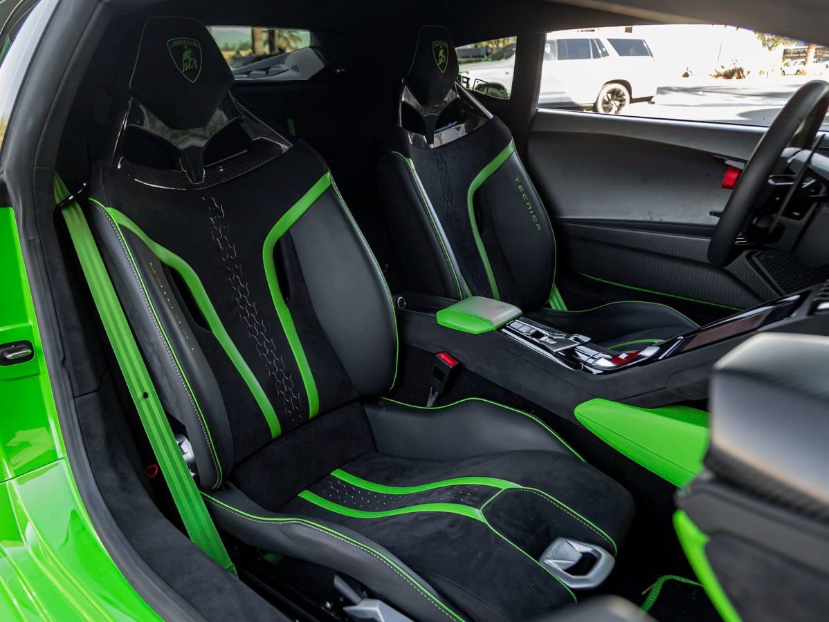 Used 2023 Lamborghini Huracan Tecnica image 21