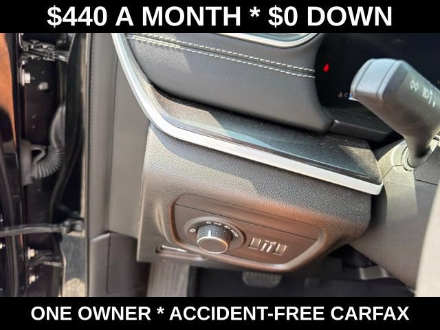 Used 2023 Jeep Grand Cherokee L Laredo AWD/4WD image 18