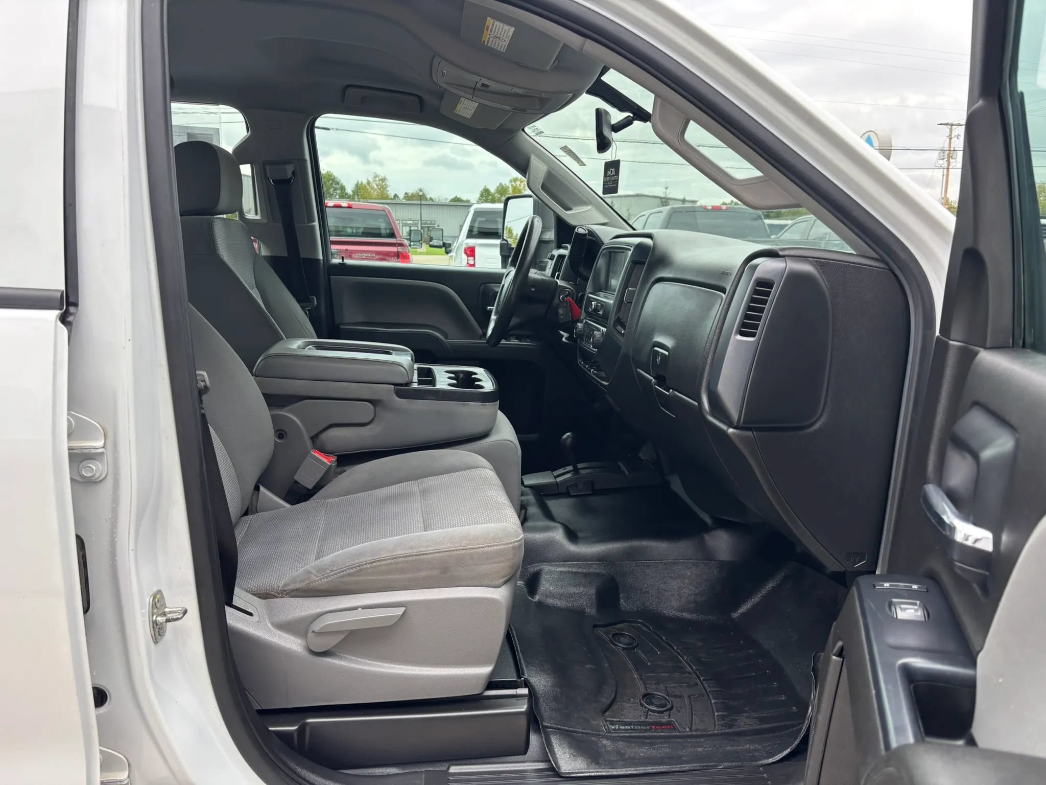 Used 2018 Chevrolet Silverado 2500 W/T w/ WT Fleet Convenience Package AWD/4WD image 16