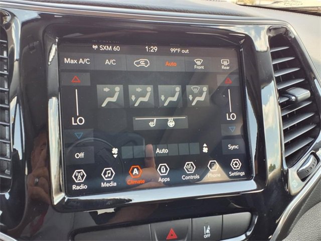 Used 2022 Jeep Cherokee Limited image 18