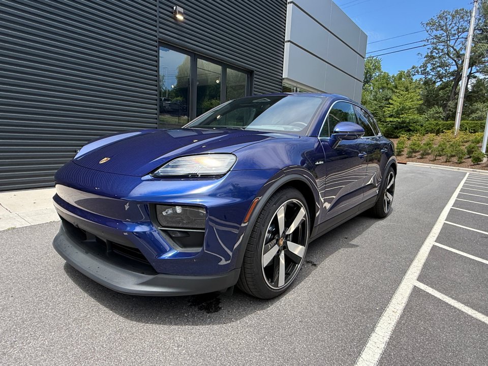 New 2025 Porsche Macan 4S Electric AWD/4WD image 1