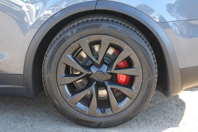 Used 2023 Tesla Model X Plaid image 6