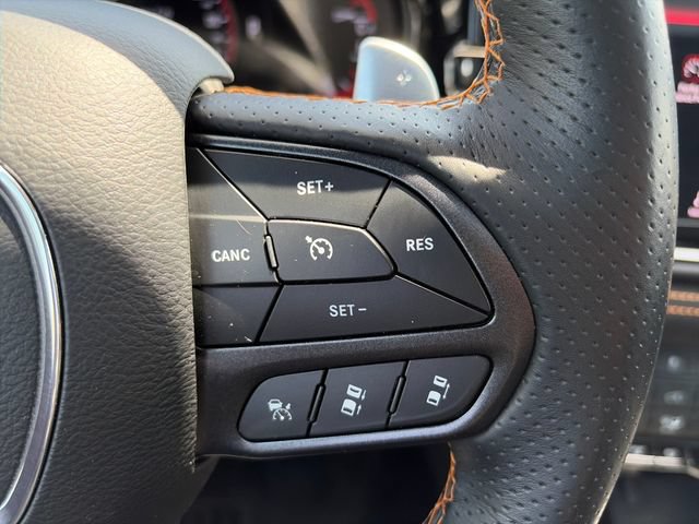 Used 2023 Dodge Durango R/T w/ Hemi Orange Plus Package AWD/4WD image 12