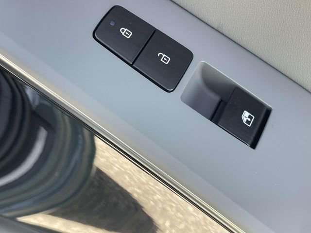 New 2026 Kia Niro SX Touring image 18