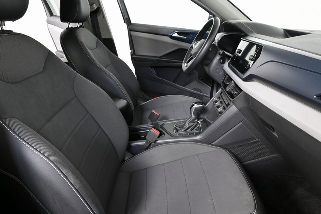 Used 2022 Volkswagen Taos SE image 20