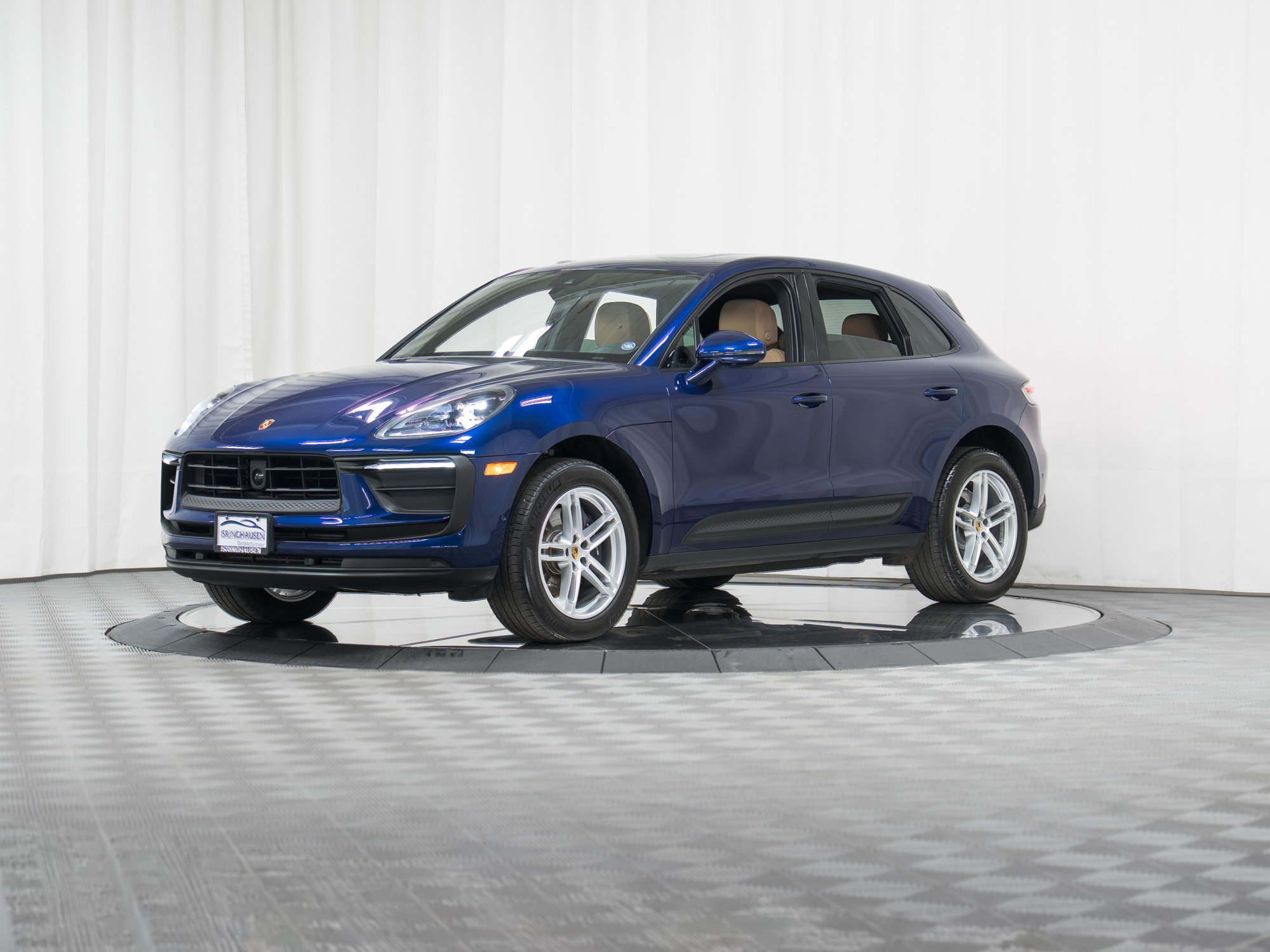 Certified 2022 Porsche Macan image 28