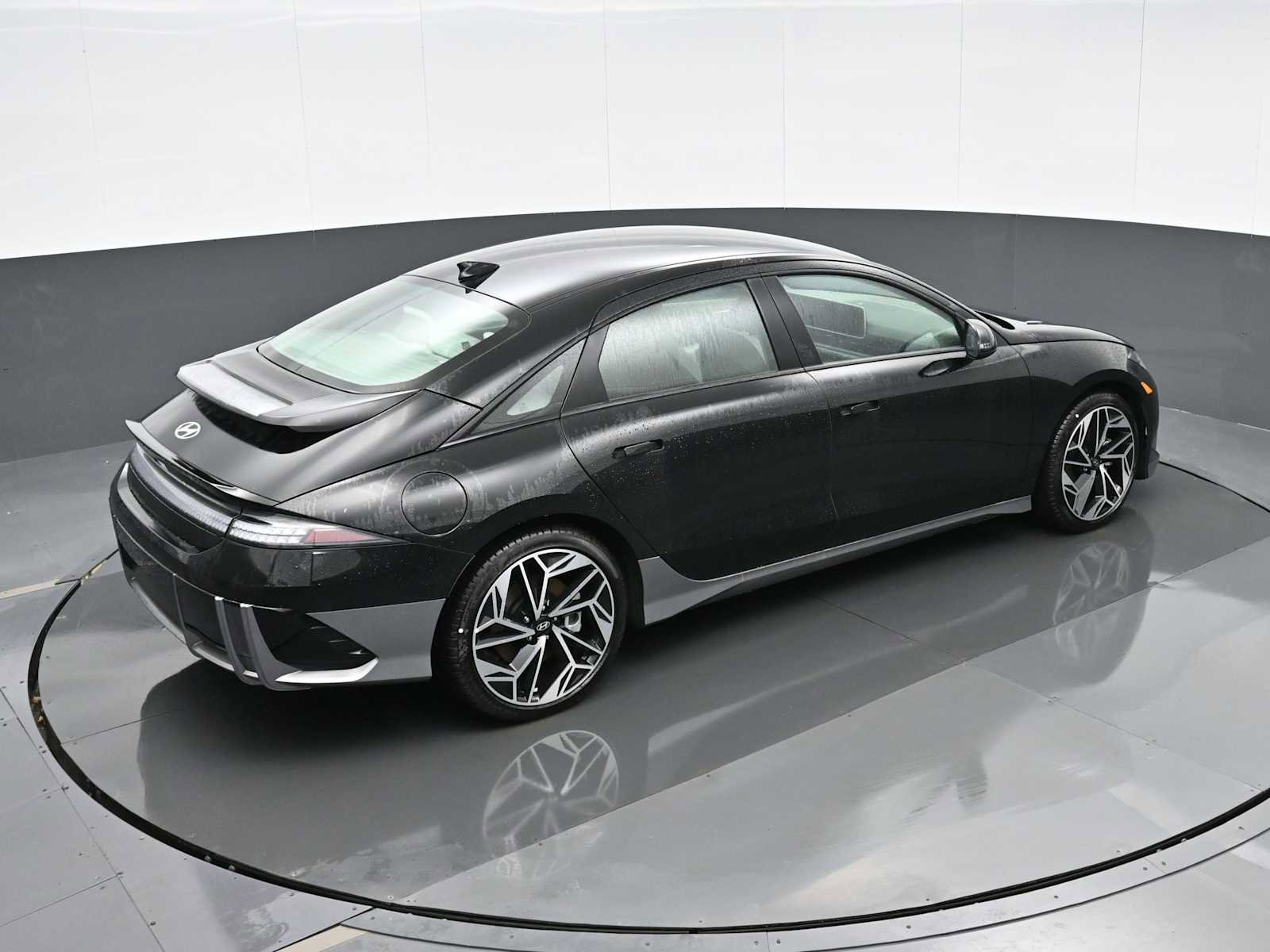 New 2024 Hyundai Ioniq 6 SEL image 26