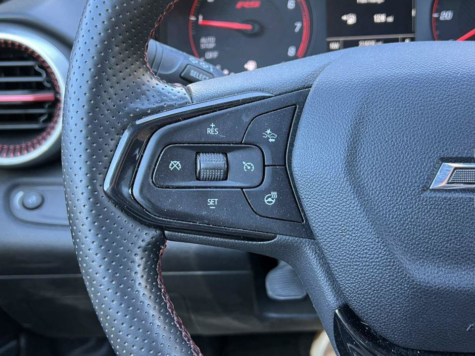 Used 2024 Chevrolet Trax RS FWD image 16
