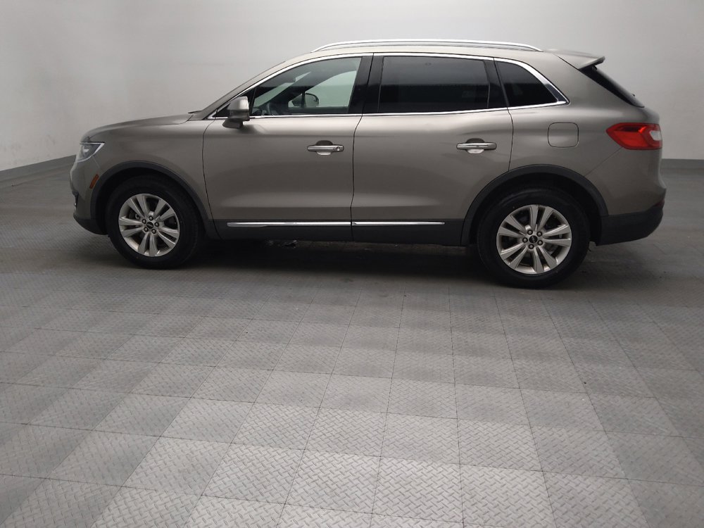 Used 2017 Lincoln MKX Premiere AWD/4WD image 2